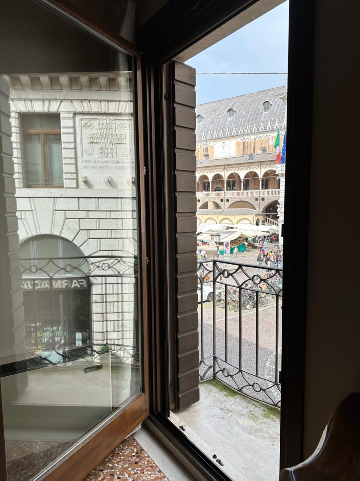 Padovaresidence Apartments - Vista Piazza Delle Erbe E Palazzo Della Ragione Экстерьер фото